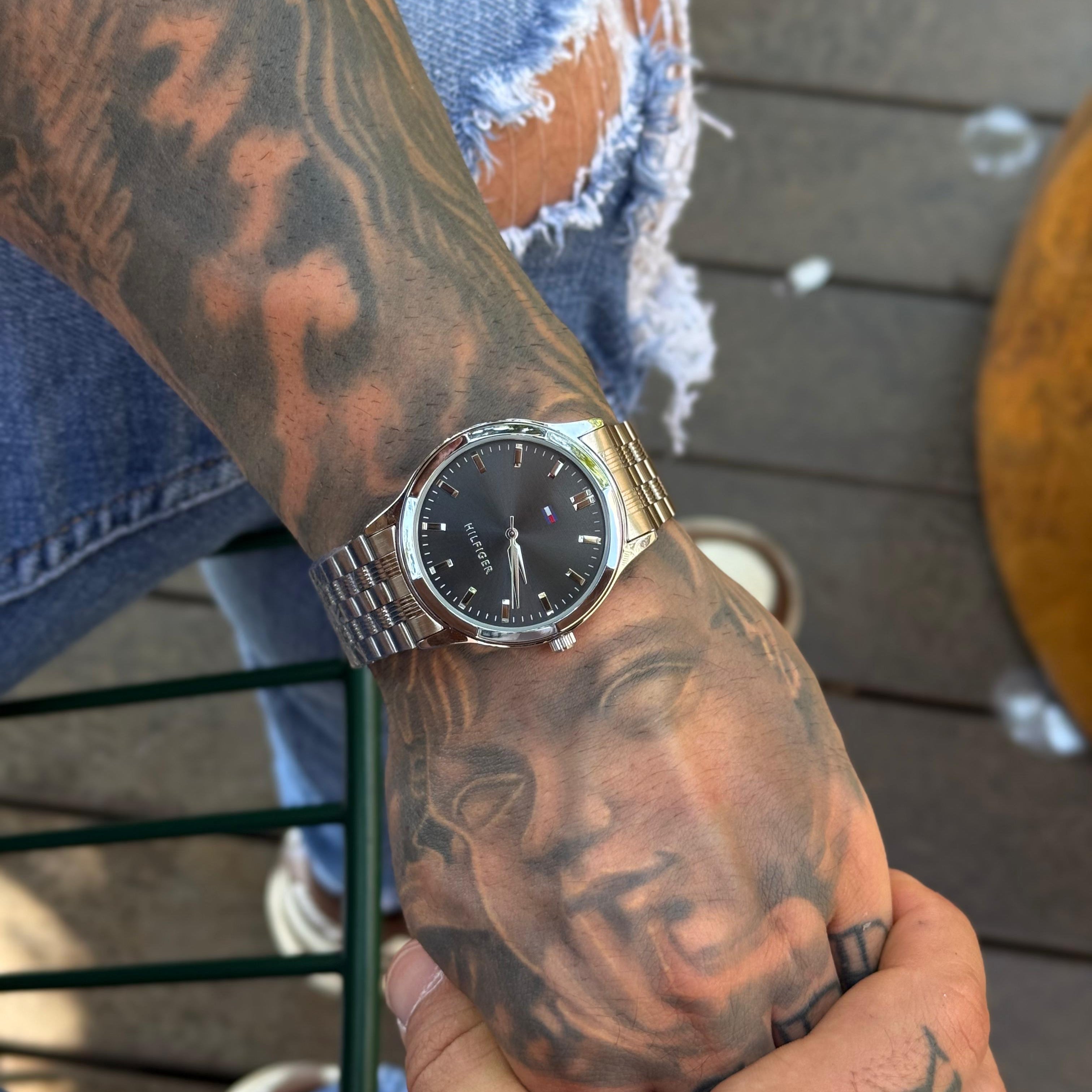 TOMMY HILFIGER AÇO