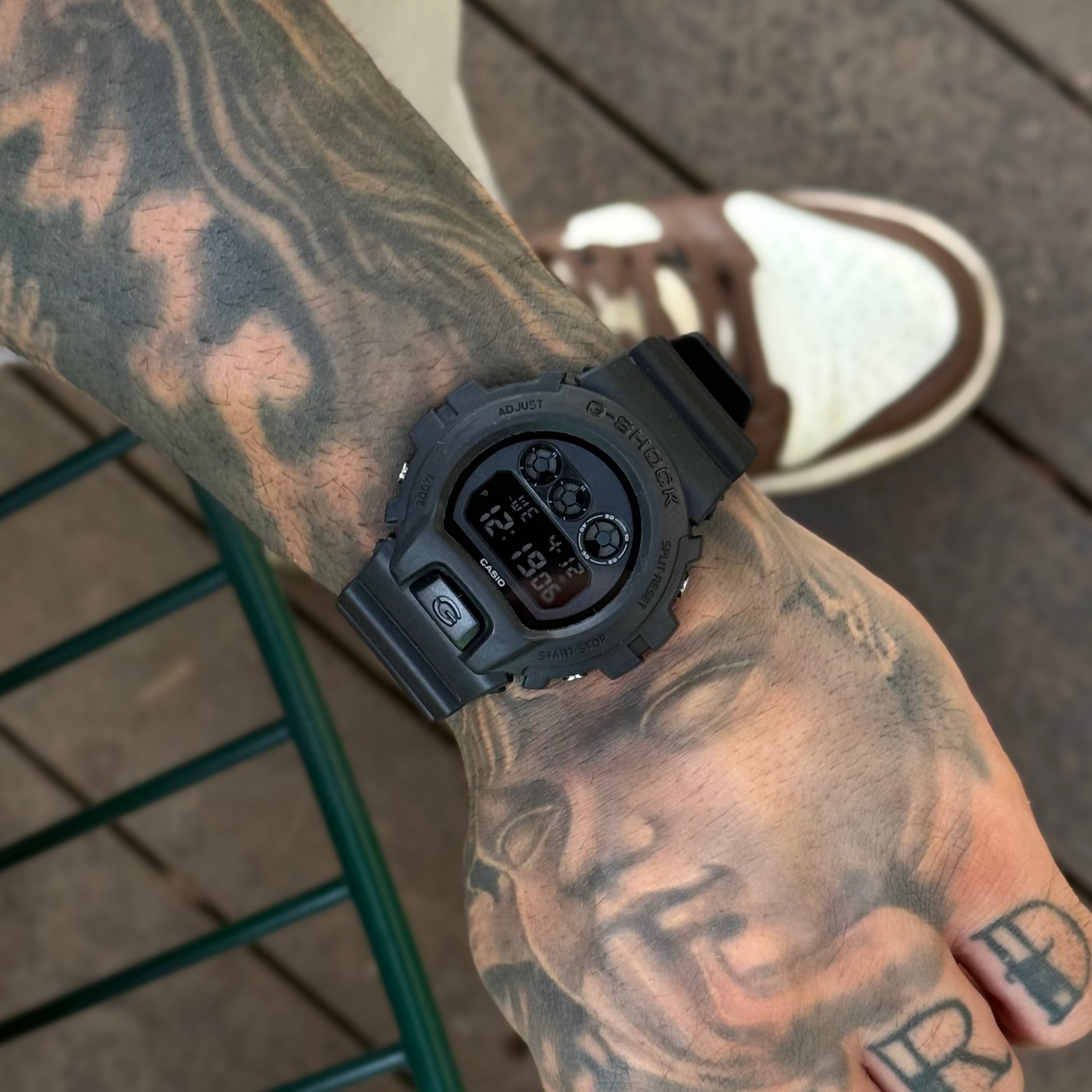 G-SHOCK DW-6900