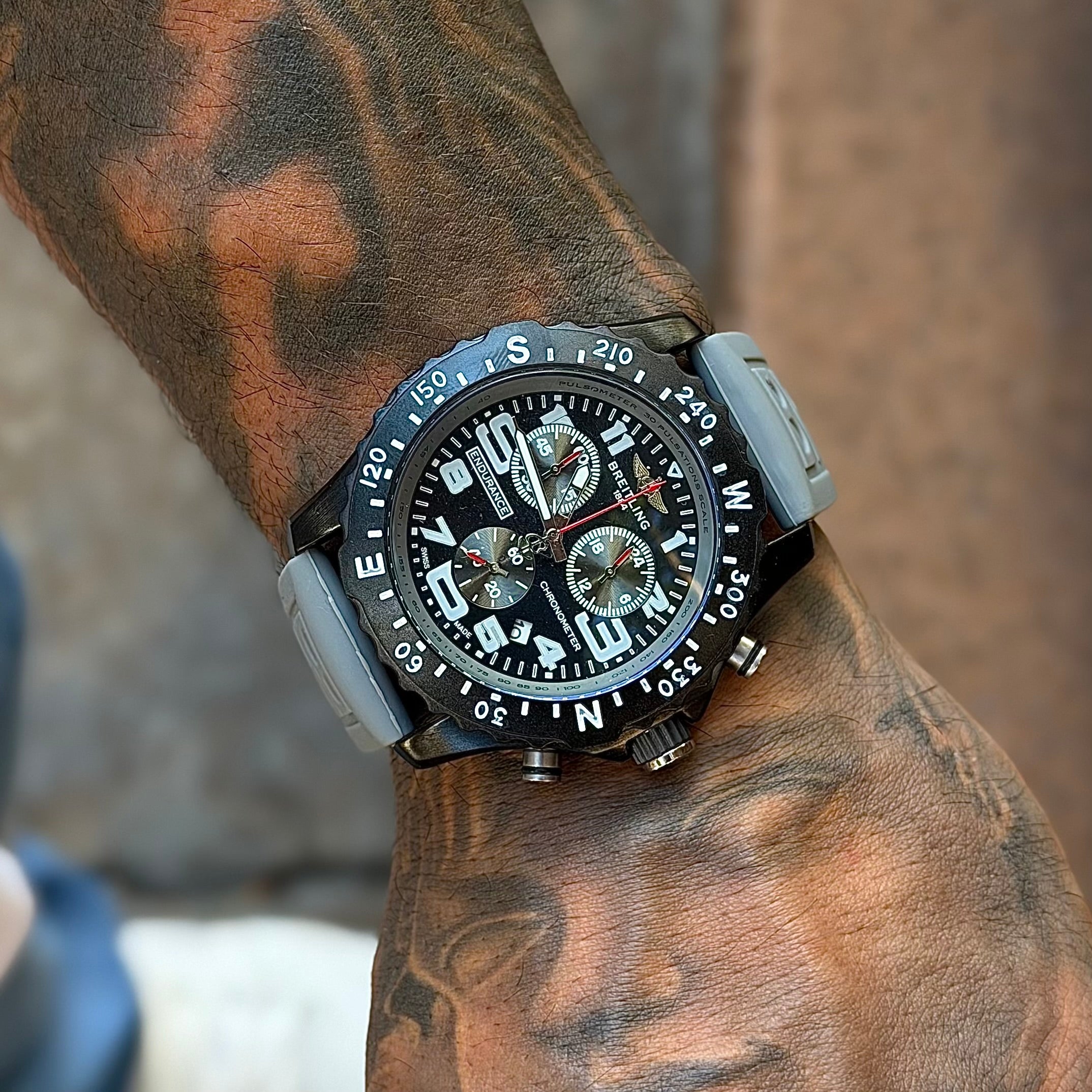 Relógio Breitling Endurance Pro